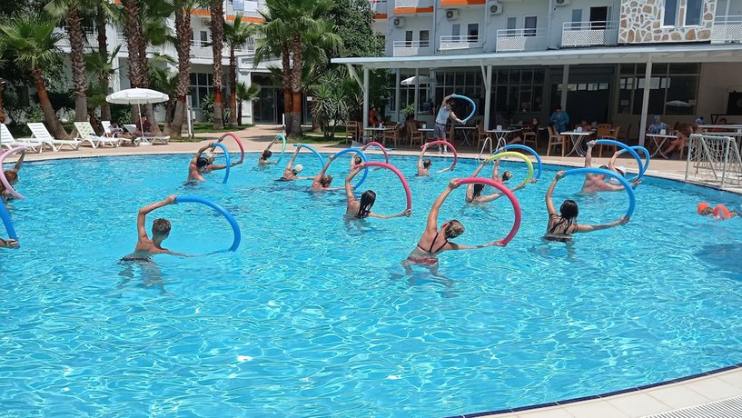 Imagen de la piscina del UK Hotels Kiriş. Foto 13