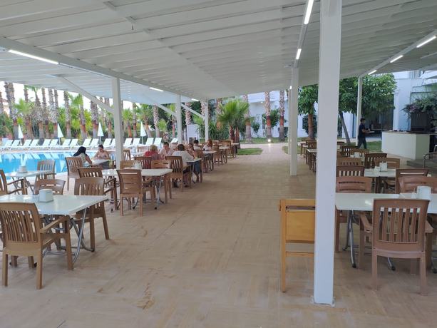 Imagen del bar/restaurante del UK Hotels Kiriş. Foto 3