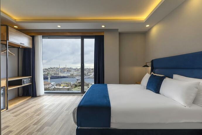 Imagen de la habitación del UNION HOTEL KARAKOY. Foto 15