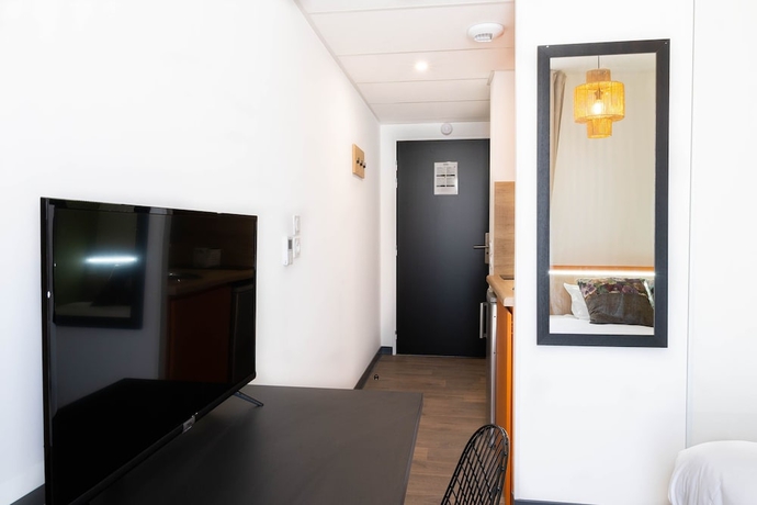 Imagen de la habitación del UXCO Kabane Montpellier. Foto 11