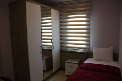 Imagen de la habitación del Ucar Royal. Foto 2
