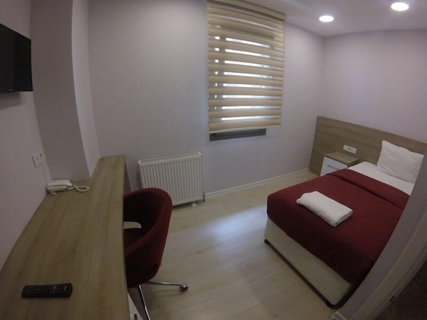 Imagen de la habitación del U&ccedil;ar Royal Hotel and Conference Hall. Foto 13