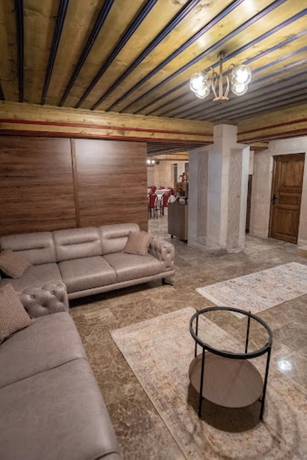 Imagen de los interiores del U&ccedil;hisar Premium Hotel. Foto 16