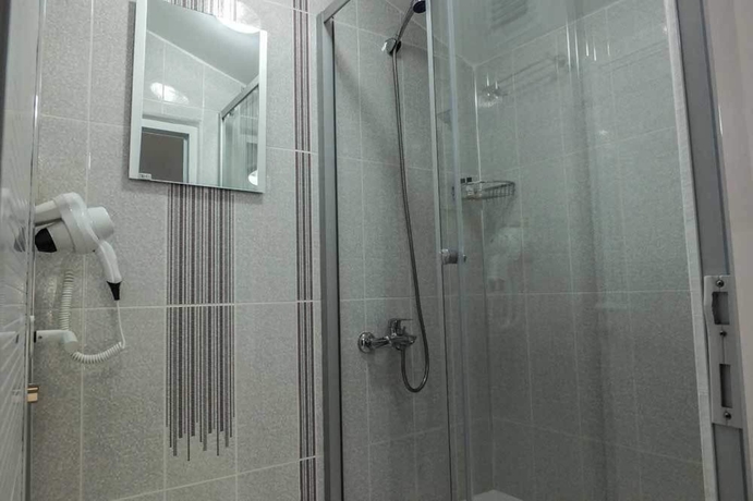 Imagen de la habitación del Udi Hotel. Foto 3