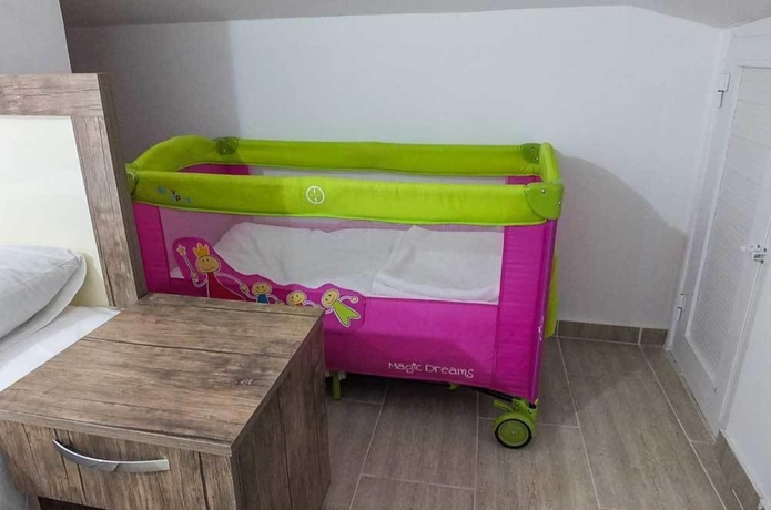 Imagen de la habitación del Udi Hotel. Foto 8