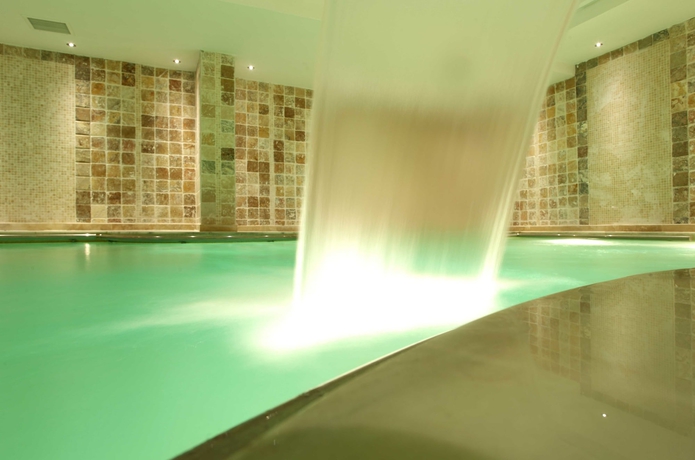 Imagen de la piscina del Ugurlu Thermal Resort and Spa. Foto 11