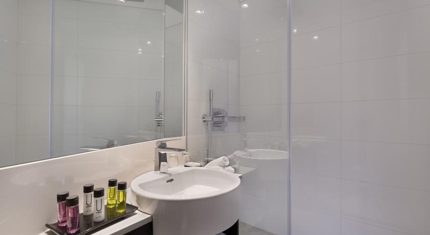 Imagen de los interiores del Ultra Hotel Boutique Tel Aviv. Foto 7