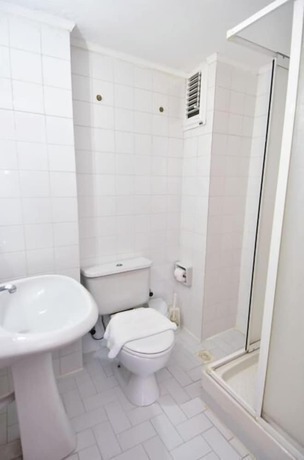 Imagen de la habitación del Umit Hotel. Foto 7