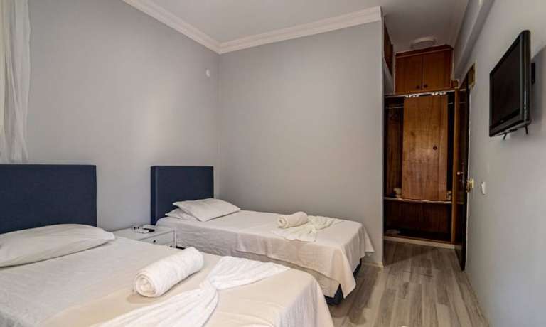 Imagen de la habitación del Umit Hotel. Foto 8