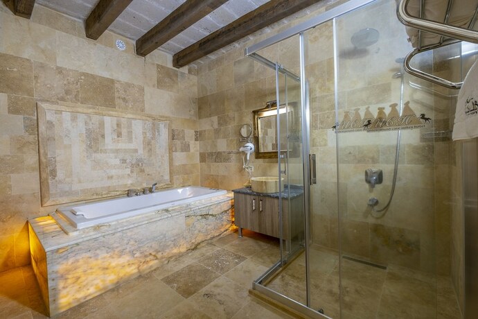 Imagen de la habitación del Underground Cave Suites. Foto 15