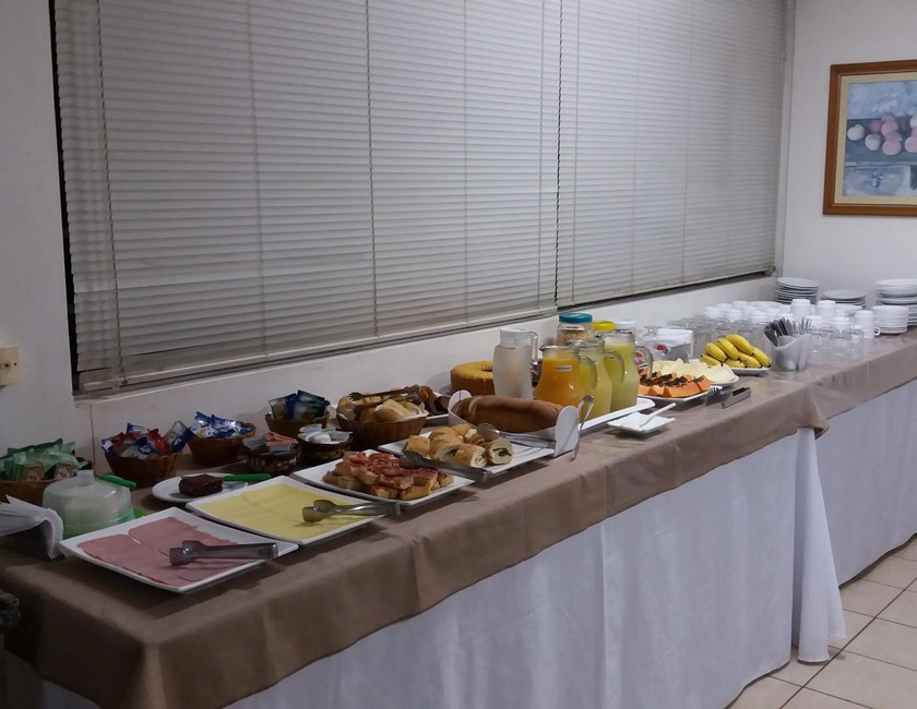 Imagen general del Uniflat Hotel Bauru. Foto 4