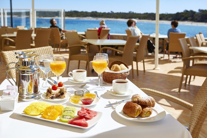 Imagen del bar/restaurante del Universal Casa Marquesa. Foto 9