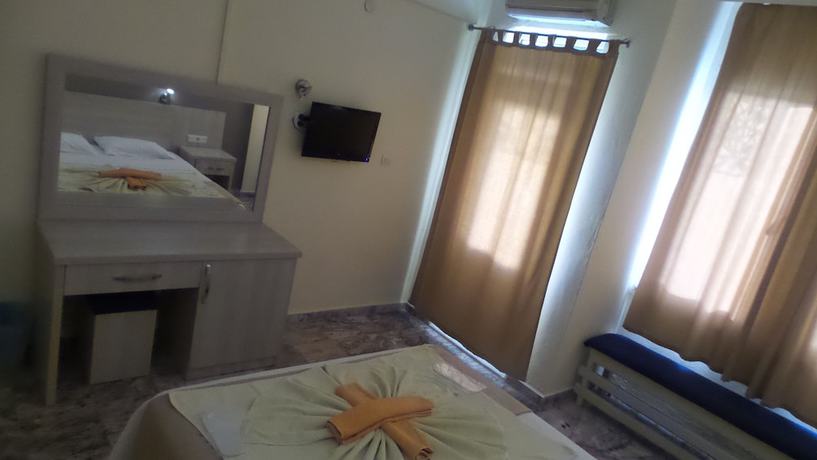Imagen de la habitación del Unlu Hotel, &Ouml;l&uuml;deniz. Foto 3