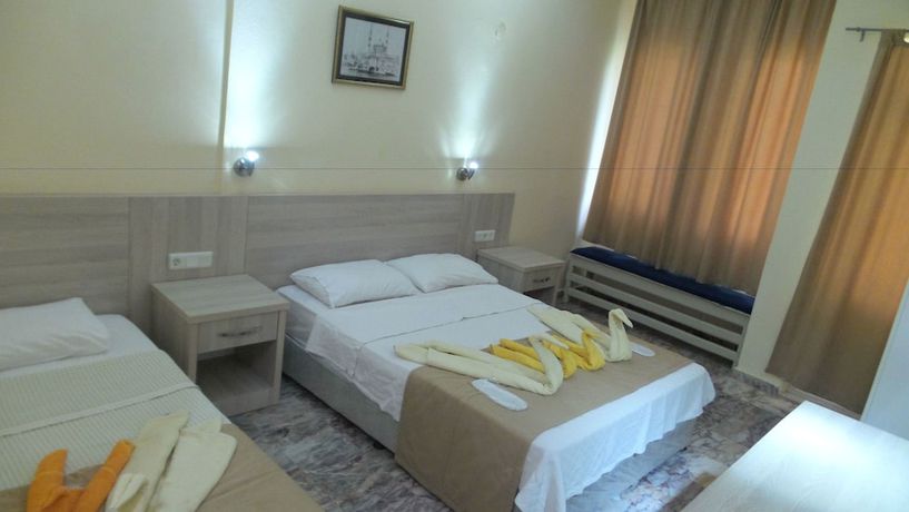 Imagen de la habitación del Unlu Hotel, &Ouml;l&uuml;deniz. Foto 4