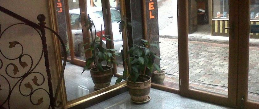 Imagen de los interiores del Unver Hotel. Foto 17