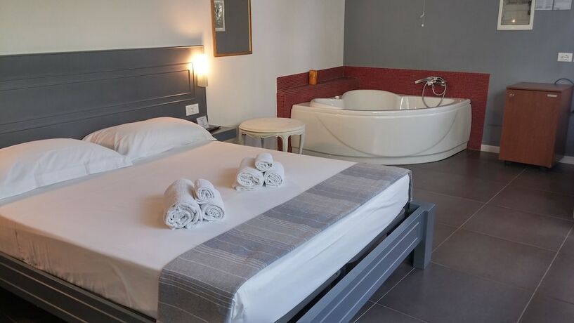 Imagen de la habitación del Up Room and Suite. Foto 17