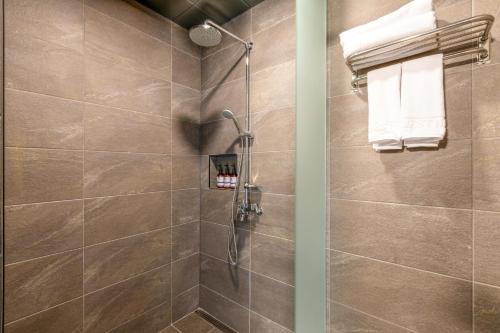 Imagen de la habitación del Urban Nest Hotel. Foto 18