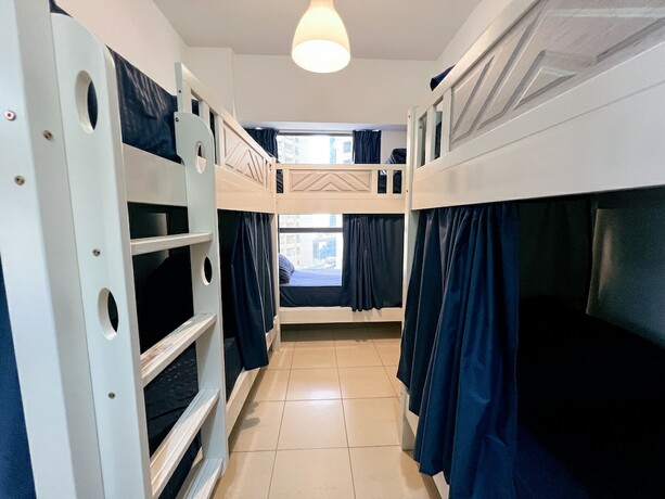 Imagen general del Urban Panda Hostel JBR Dubai. Foto 14