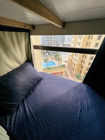 Imagen de la habitación del Urban Panda Hostel JBR Dubai. Foto 18