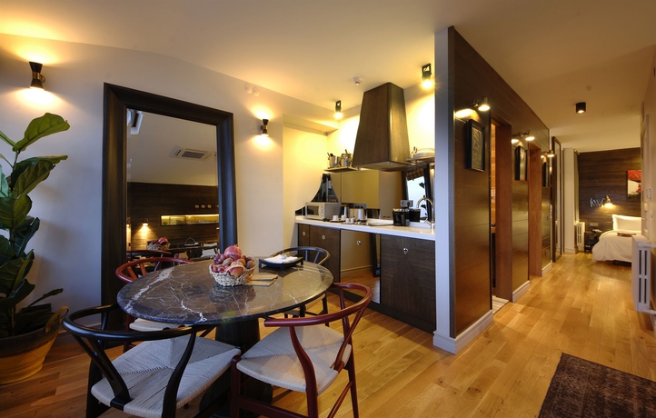 Imagen de la habitación del Urban Suites Istanbul. Foto 4