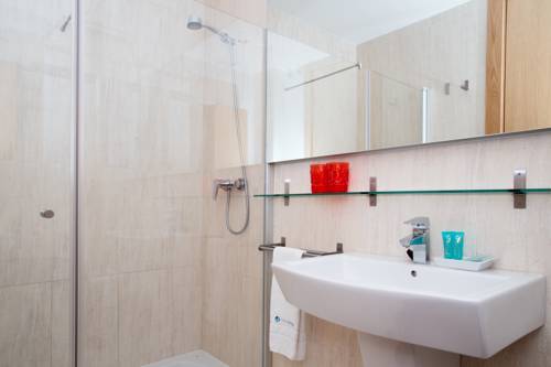 Imagen de la habitación del Urbanliving Alcazabilla. Foto 7