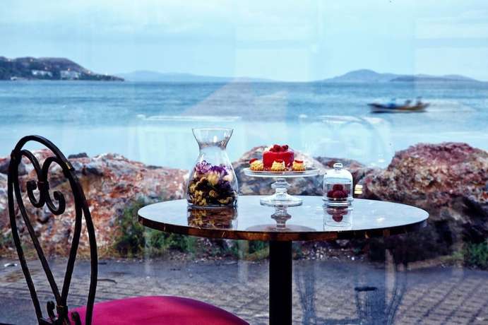 Imagen de la habitación del Urla Pera Hotel. Foto 9