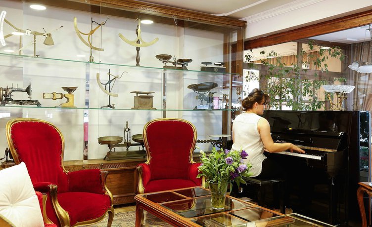 Imagen de los interiores del Urla Pera Hotel. Foto 18