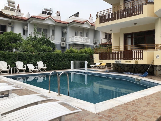 Imagen de la piscina del Ustun Apart, Marmaris. Foto 19