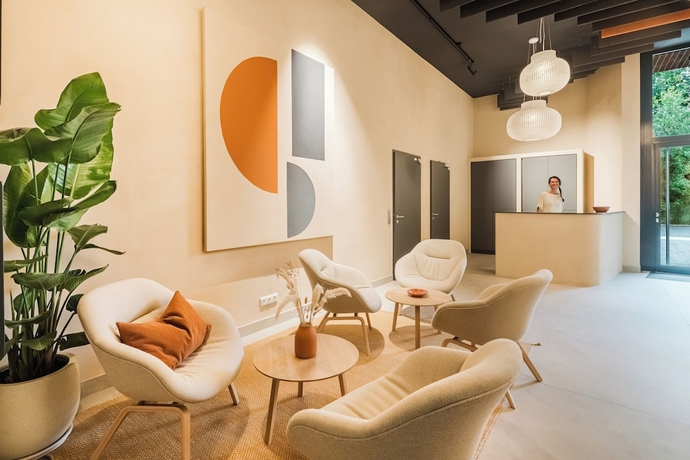 Imagen de los interiores del &Uuml;berwasser Hotel. Foto 16