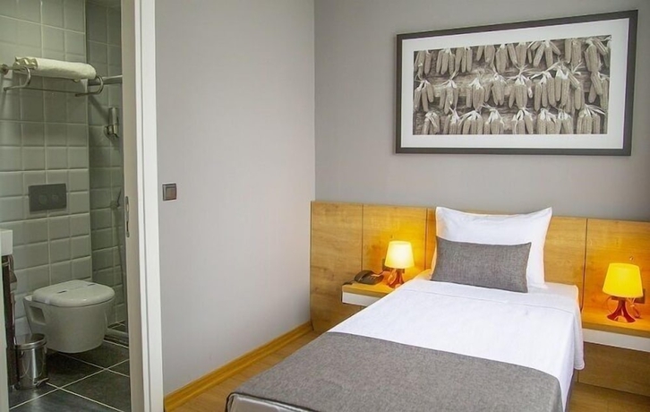 Imagen de la habitación del Uzer Otel. Foto 10