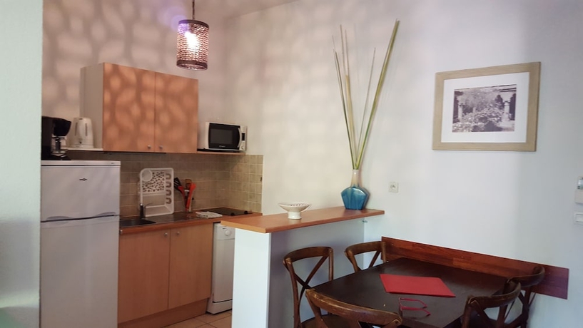Imagen de la habitación del Uzes Appart Hotel. Foto 3