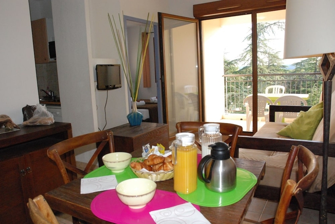 Imagen de la habitación del Uzes Appart Hotel. Foto 4