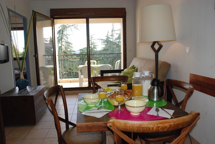Imagen de la habitación del Uzes Appart Hotel. Foto 5