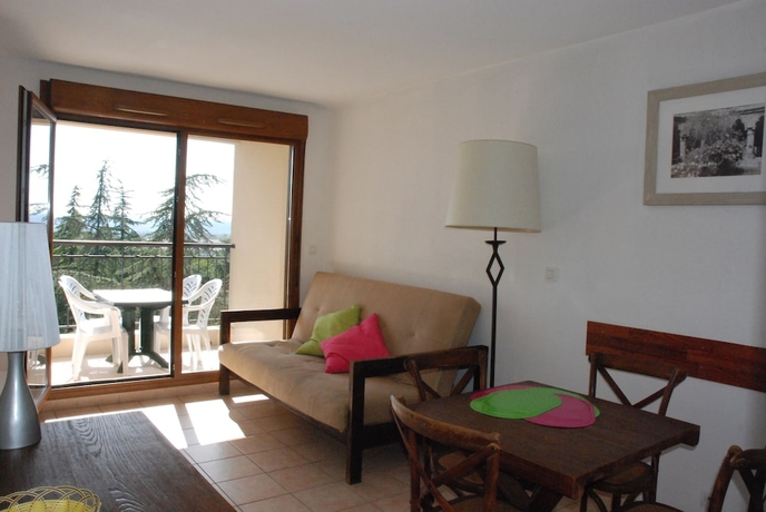 Imagen de la habitación del Uzes Appart Hotel. Foto 9