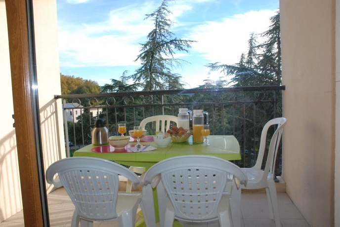 Imagen de la habitación del Uzes Appart Hotel. Foto 11