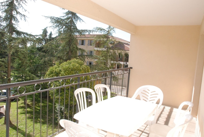 Imagen de la habitación del Uzes Appart Hotel. Foto 13