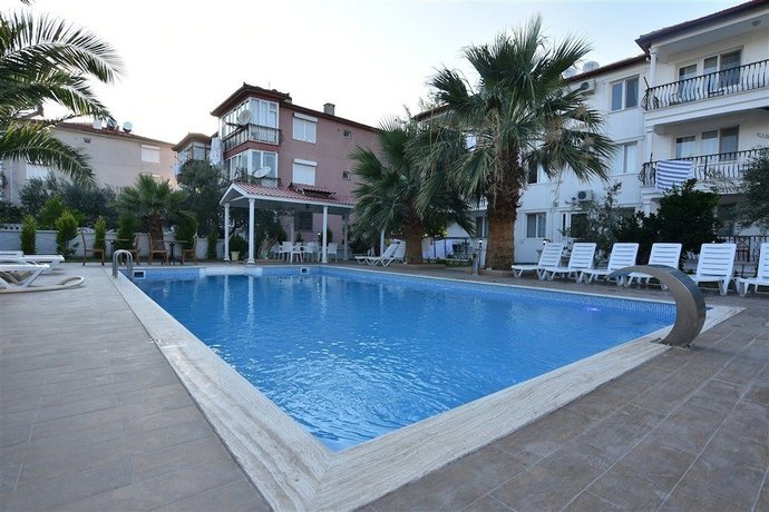 Imagen de la piscina del Uzunhan Hotel. Foto 20