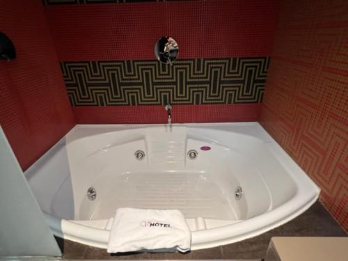 Imagen general del V Hotel. Foto 7