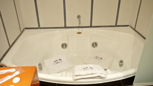 Imagen general del V Hotel. Foto 15