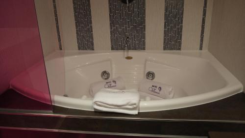 Imagen general del V Hotel. Foto 16