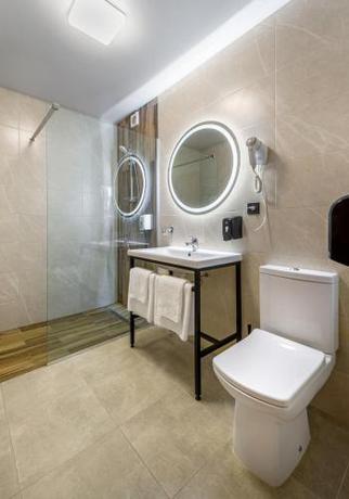 Imagen general del VATRA HOTEL. Foto 8