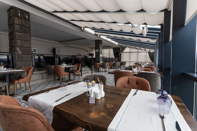 Imagen del bar/restaurante del VE HOTEL KARS. Foto 8