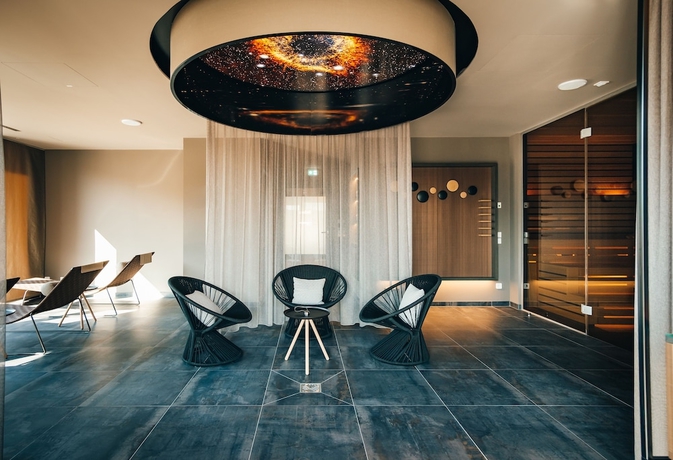 Imagen de la piscina del VILOTEL - Hotel and Restaurant. Foto 18