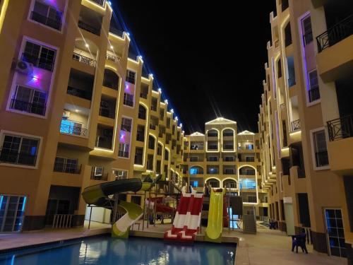 Imagen general del VISION SUITES ELAHYAA Aqua park. Foto 6