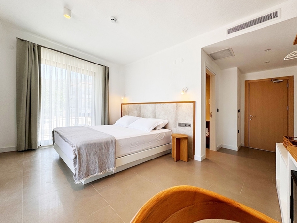 Imagen de la habitación del VİLLA KANTARLI. Foto 6