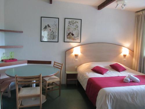 Imagen de la habitación del VVF Montpeyroux Auvergne. Foto 6