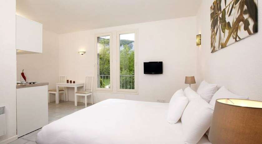 Imagen de la habitación del Vacanc&eacute;ole - Le Domaine de Chames. Foto 12