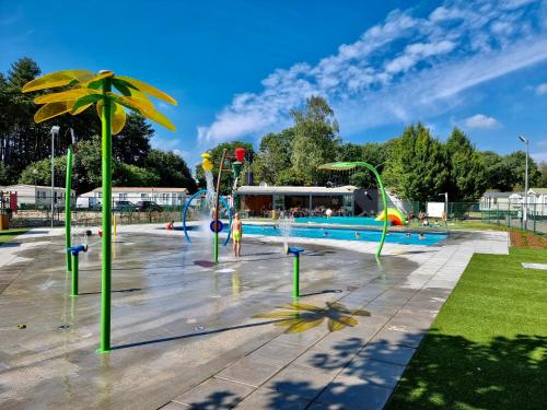 Imagen general del Vakantiepark Breebos: Empty Lots for tents and mobile homes. Foto 10