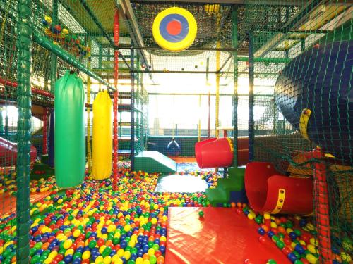 Imagen general del Vakantiepark Breebos: Empty Lots for tents and mobile homes. Foto 12