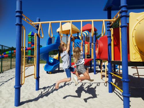 Imagen general del Vakantiepark Breebos: Empty Lots for tents and mobile homes. Foto 13